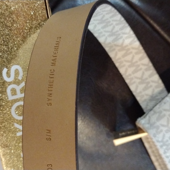 NIB Michael Michael Kors Signature S/M Belt Bag - Picture 10 of 16